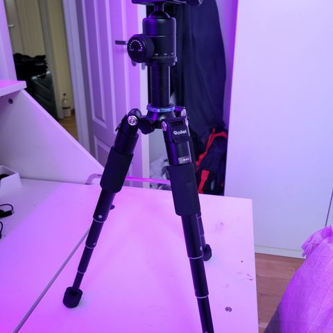 Mini tripod