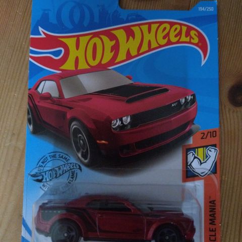 18 Dodge Challenger SRT Demon hot wheels