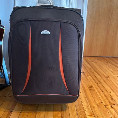 Solid og stilig Samsonite koffert med mange rom