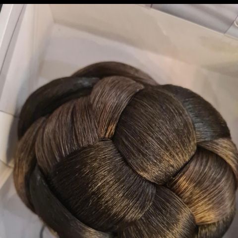 Balmain Bridal knot