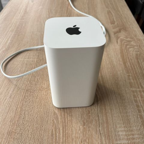 Apple AirPort Extreme Router