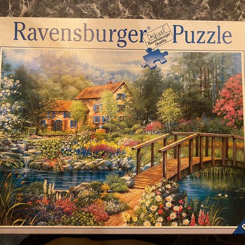 Ravensburger puslespill 2000 brikker selges