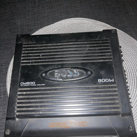 Boss forsterker 800W