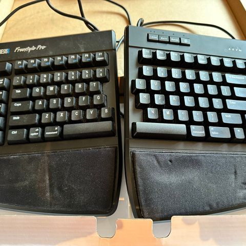 Ergonomisk, delbart tastatur: Kinesis Freestyler Pro fra 2019