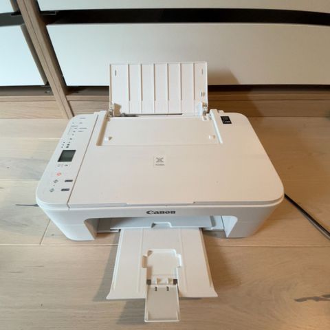 Printer og kopimaskin i ett