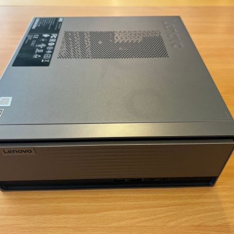 Brukt Lenovo IdeaCentre 3 AMD Ryzen 5 3500u 2.1GHz 8GB RAM, 250GB SSD, Win11