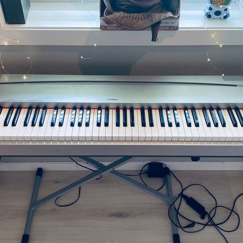 Elektrisk piano P-70 YAMAHA