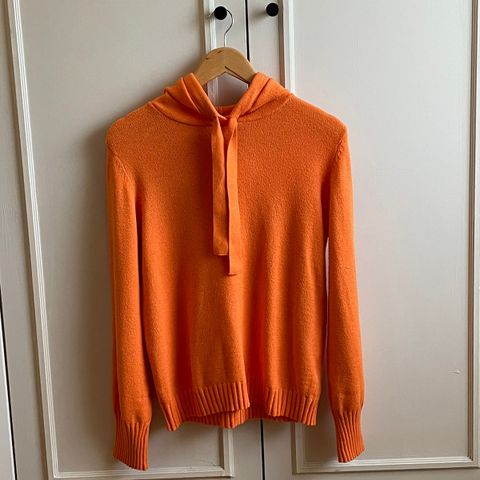 Oransje genser