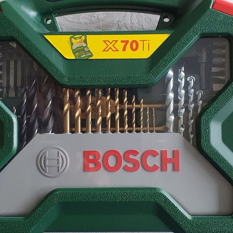 Bosch bor og bits sett