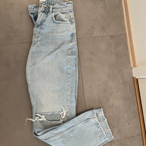 Gina tricot jeans str 36