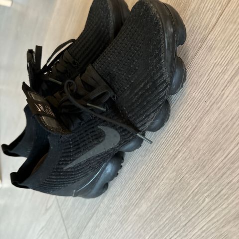 Nike vapormax black str 44