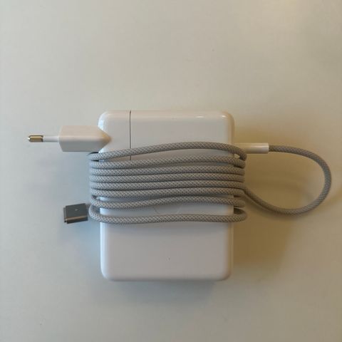 Apple 140W USB-C vegglader + Magsafe 2 ladekabel