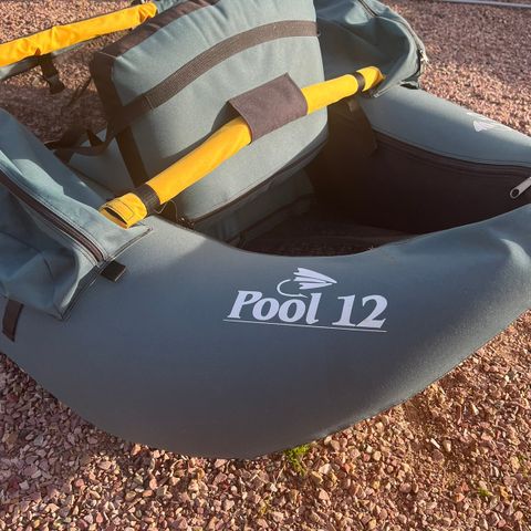 Pool 12 Bellyboat