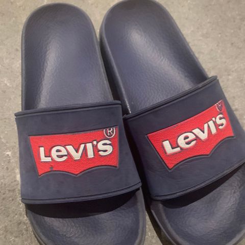 Levis slippers