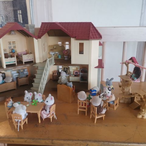 Sylvanian family hus og figurer