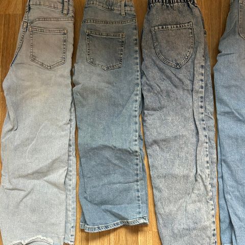 Jeans str 128