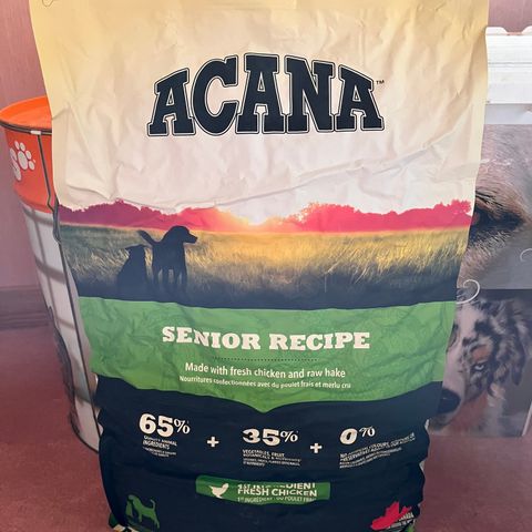 Acana senior recipe tørrfor 11,4 kg uåpnet