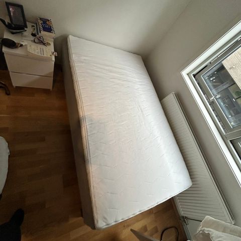 Seng 120x200 Skårer Ikea