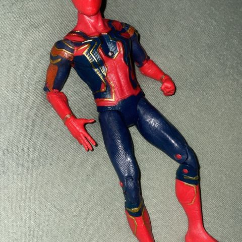 Iron Spider-Man figur