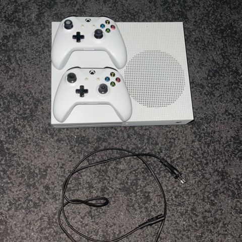 Xbox one s 2019 to kontrollere