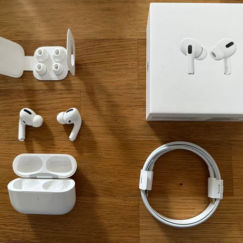 Apple AirPods Pro Gen 1 med MagSafe Charging case