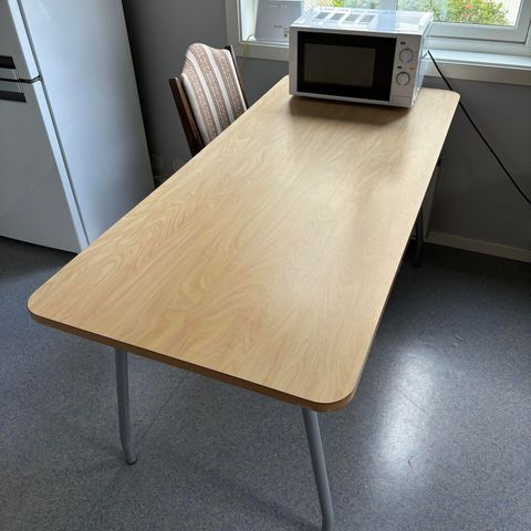 Køkkenbord/skrivebord