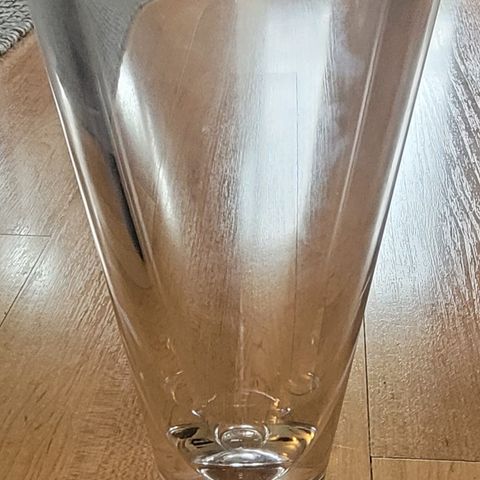 Glassvase fra Orrefors