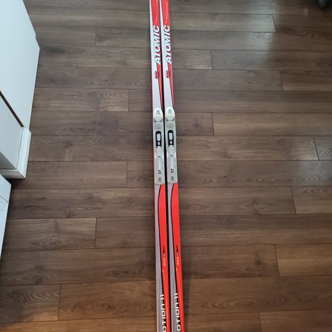 Langrennski Atomic motion 11 194cm ( brukte 1 gang )