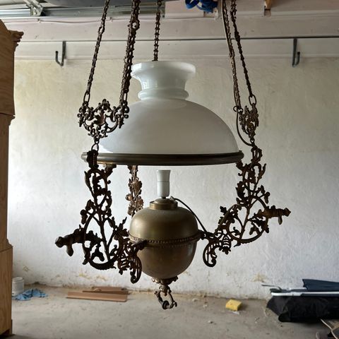 Antikk taklampe. Oppdatert pris