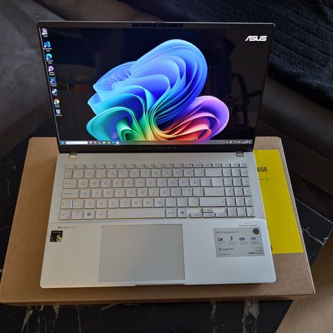 Asus Vivobook S 15 Snapdragon X Elite Laptop 3K OLED 32GB RAM 1TB SSD