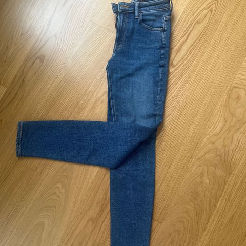 Lee jeans