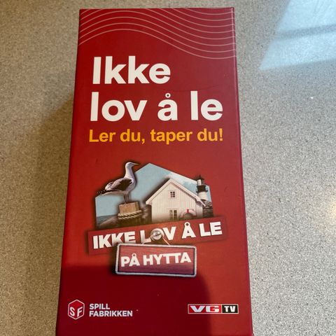 spill ikke lov å le på hytta