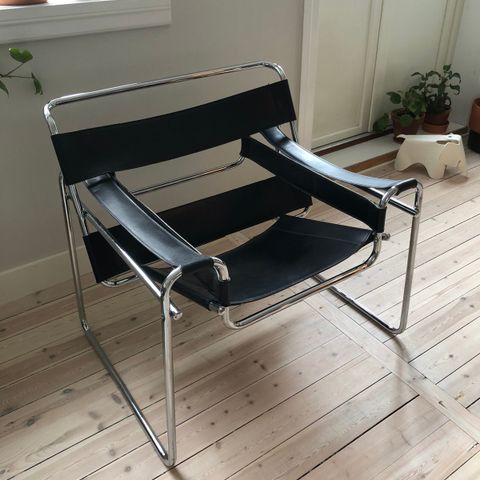 Wassily Chair — Marcel Breuer (replika)