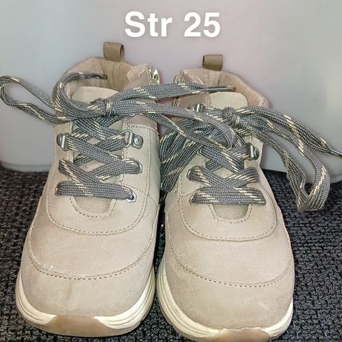 Fine Høst sko str 25