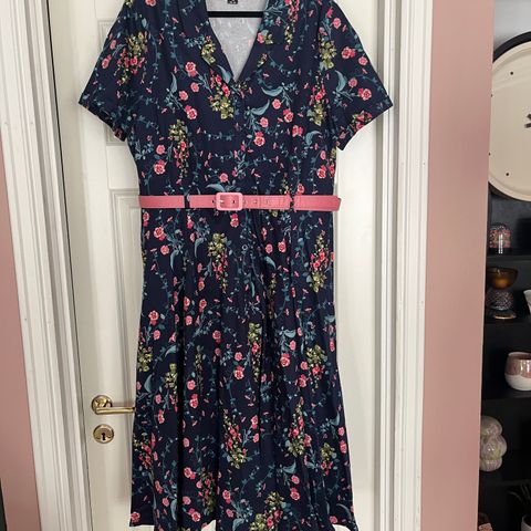 Collectif Caterina Hollyhocks Hooray Cherryblossom 40'S Swing Dress