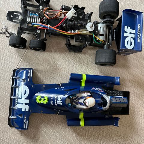 Reutgave Tyrell six wheeler RC