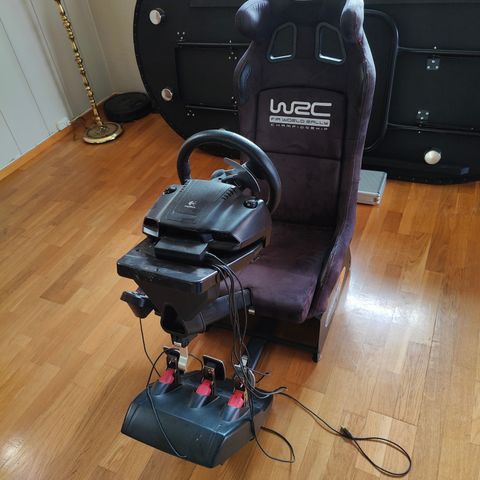 Wrc playseat med Logitech g27