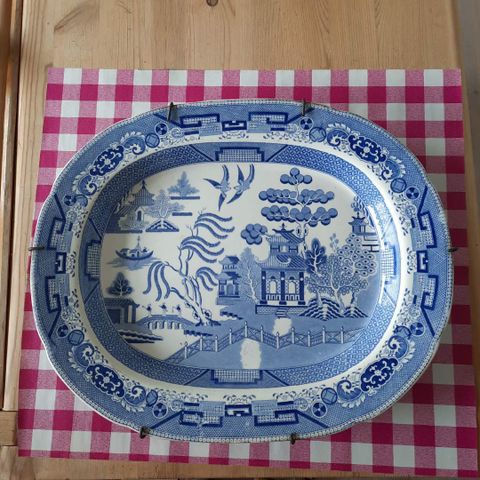 Feilfritt serveringsfat, Blue Willow 48 x 39 cm,