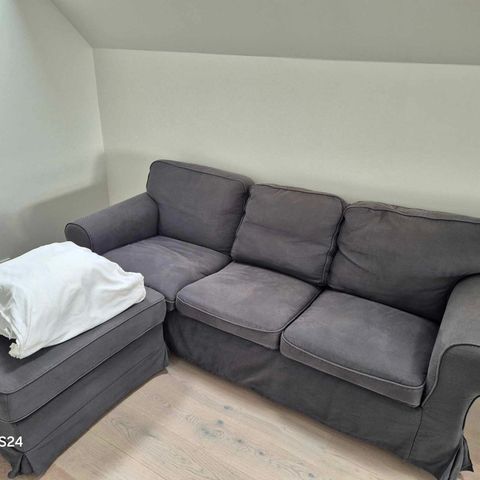 Ikea Ektorp 3 seter sofa m/puff og 2 trekk