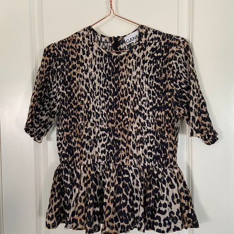 Ganni peplum leopard topp str 40