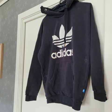 Adidas hettegenser