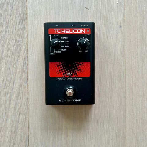 TC Helicon R1 vokal romklang pedal