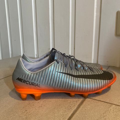 Nike mercurial vapor