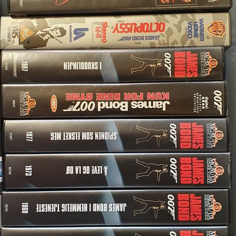VHS samling James Bond