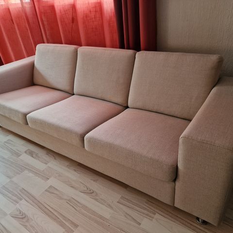 Sofa Sits