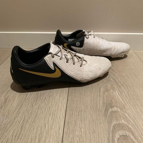 Nike Phantom GX Academy - str 42,5