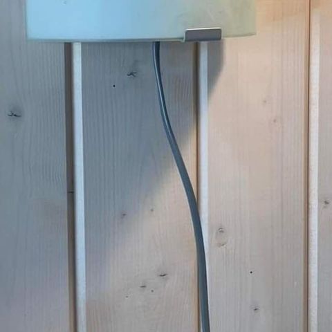 Lite brukt vegglampe, selges (MÅ hentes)