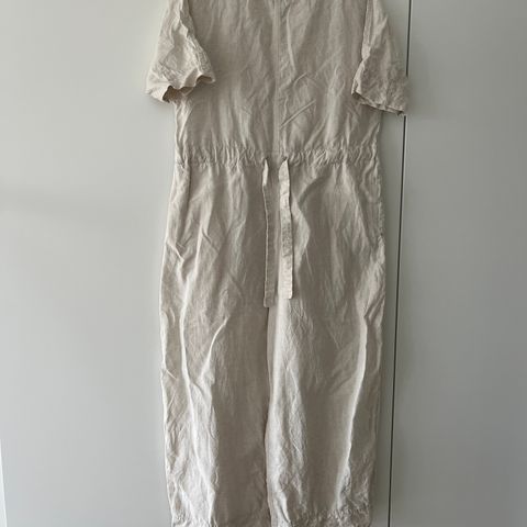 Oversized jumpsuit i lin fra COS str 38/40