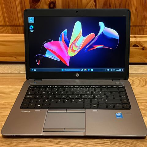 HP EliteBook 840 med Windows 11 Pro, 256GB SSD, 16GB RAM, 14"