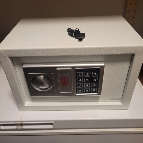 Mini safe